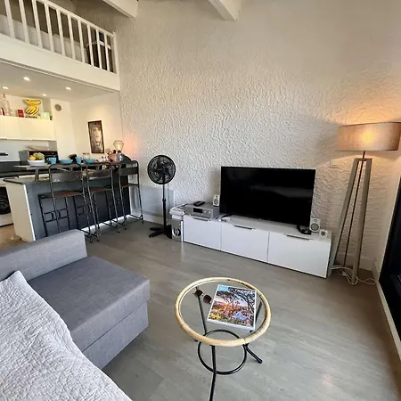 Апартаменты Studio/mezzanine Aux Marines De - Fr-1-226b-238 *